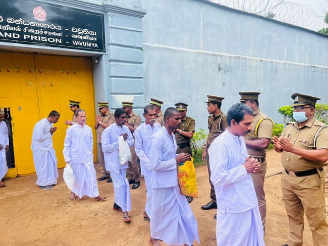 சிறைக் கைதிகளை சந்திக்க உறவினர்களுக்கு விசேட சந்தர்ப்பம்