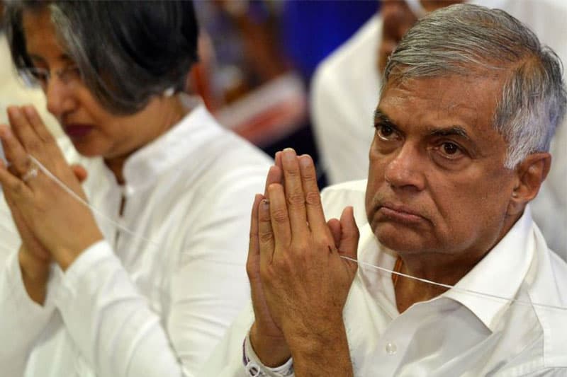 களனி ரஜமகா விகாரையின் தலைவர் பதவியிலிருந்து ரணில் நீக்கம். இனி என்ன நடக்கப் போகிறது?