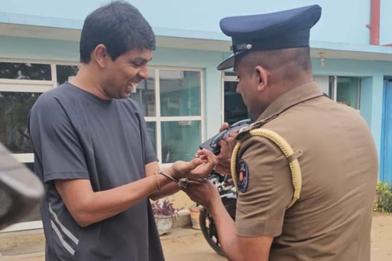 அர்ச்சுனா எம்.பி கைது: துப்பாக்கியைக் காட்டி மிரட்டியதாகக் குற்றச்சாட்டு!