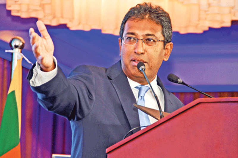 எரிவாயு, பால் மா நெருக்கடியை தொடர்ந்து எரிபொருள் இறக்குமதியும் நிறுத்தப்படலாம்! ஹர்ச டி சில்வா