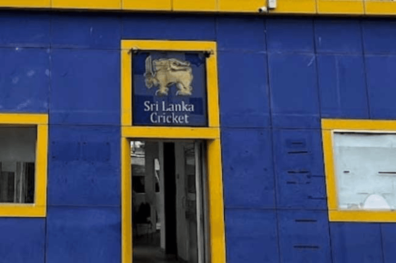இன்று முதல் விளையாட்டு அமைச்சு நிர்வாகத்தின் கீழ் இலங்கை கிரிக்கெட் சபை!