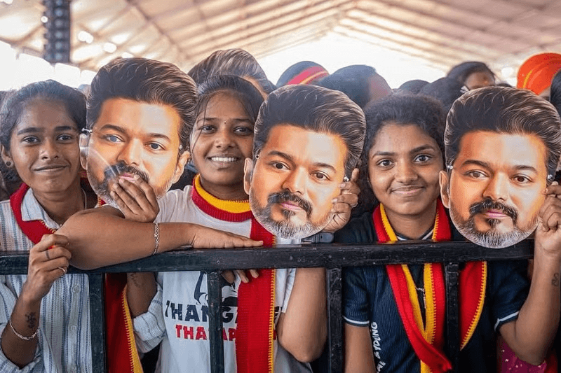 ஆட்சியை நெருங்கும் விஜய்!