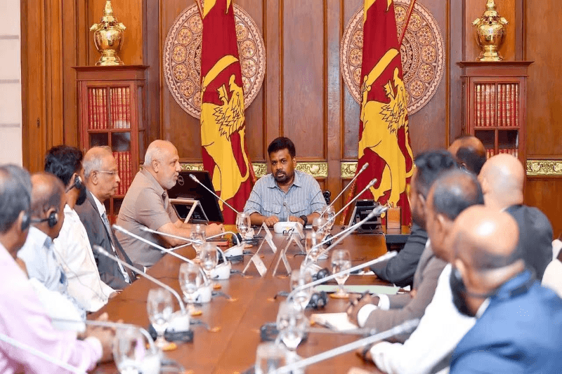 ஜனாதிபதியைச் சந்தித்த தமிழ், முஸ்லிம் அரசியல் கட்சிகளின் பிரதிநிதிகள்