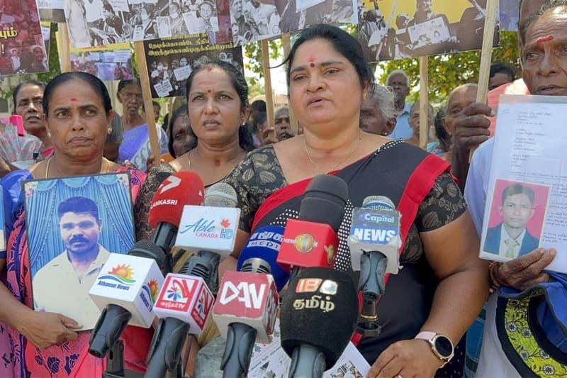 கிழக்கில் போராடும் தாய் கொழும்பின் உத்தரவில் பயங்கரவாத பொலிஸாரால் விசாரணை