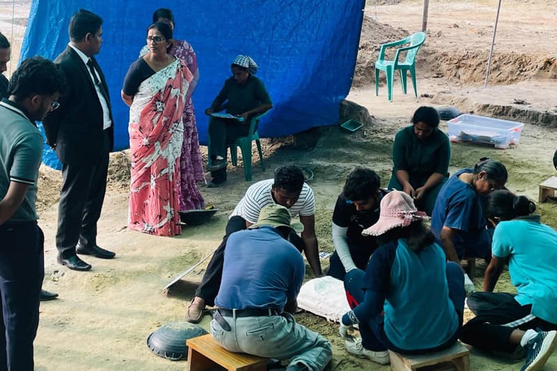 செம்மணி மனிதப் புதைகுழியில் மீட்கப்பட்ட எலும்புக்கூடுகளின் எண்ணிக்கை 250ஐ தாண்டியது!