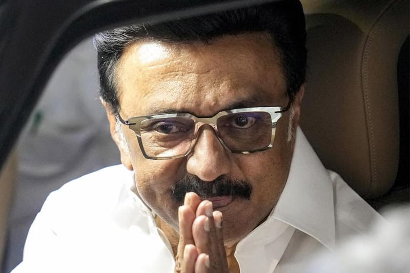திமுக தோல்வியடைந்தது ஏன்?: ஆட்சி எதிர்ப்பு அலையையும் தாண்டிய மக்களின் தீர்ப்பு!