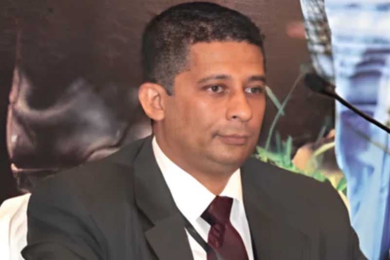 பாதுகாப்பு அதிகாரிகளுக்கு அறிவிக்காமல் சுரேஷ் சலே கைது: அரச உயர்மட்ட அதிகாரிகள் மத்தியில் குழப்பம்!