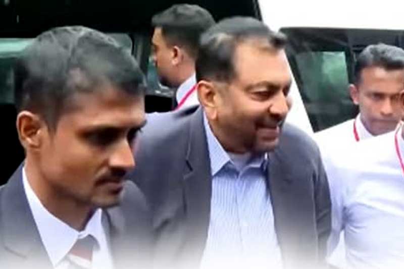 முறைகேடான முறையில் கடற்படையில் யோஷித இணைக்கப்பட்டமை: கரன்னாகொடவுக்கு எப்படி பிணை கிடைத்தது!
